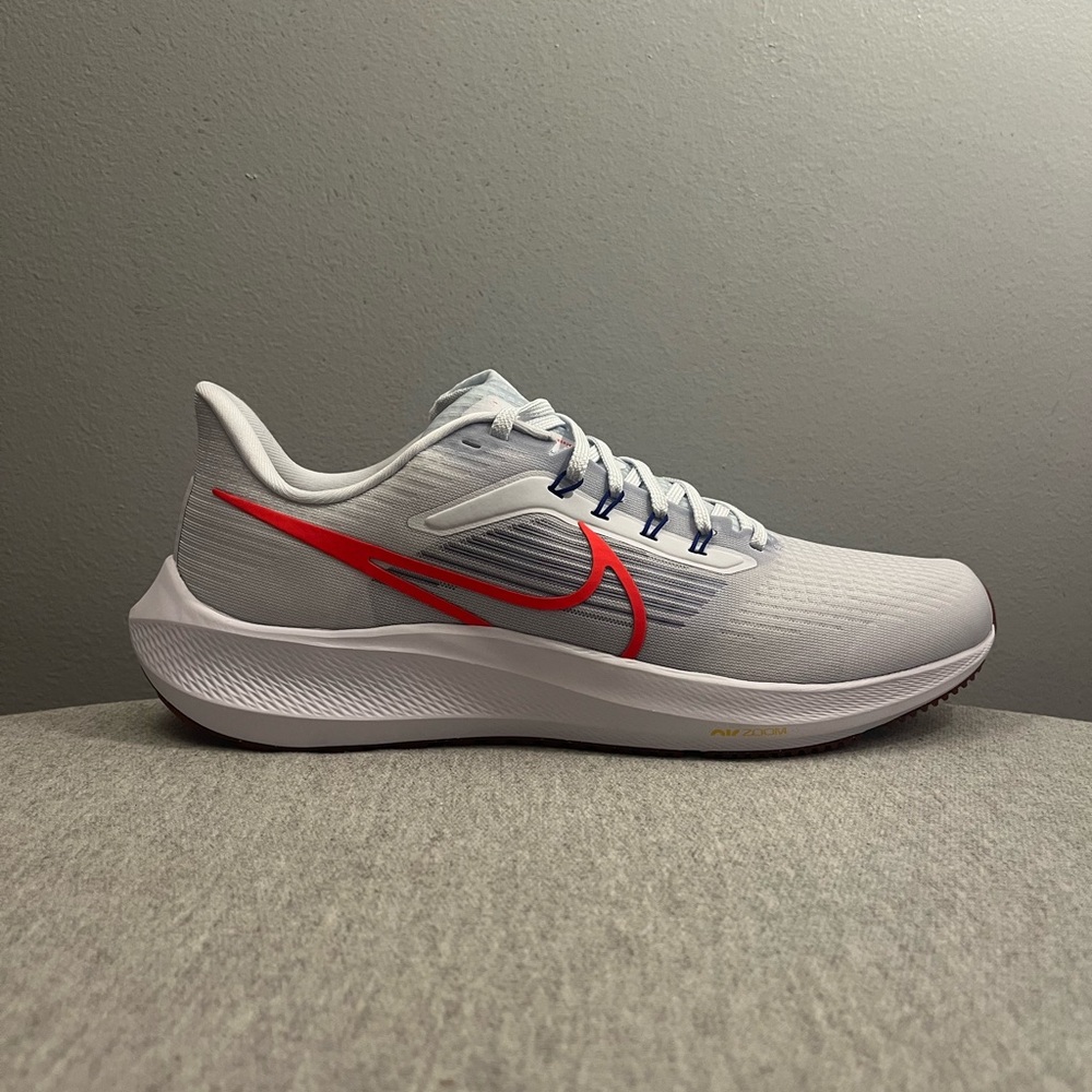 Nike Air Zoom Pegasus 39 Grey Bright Crimson Men's Shoe Size 9.5 DH4071-007 - Picture 2 of 11